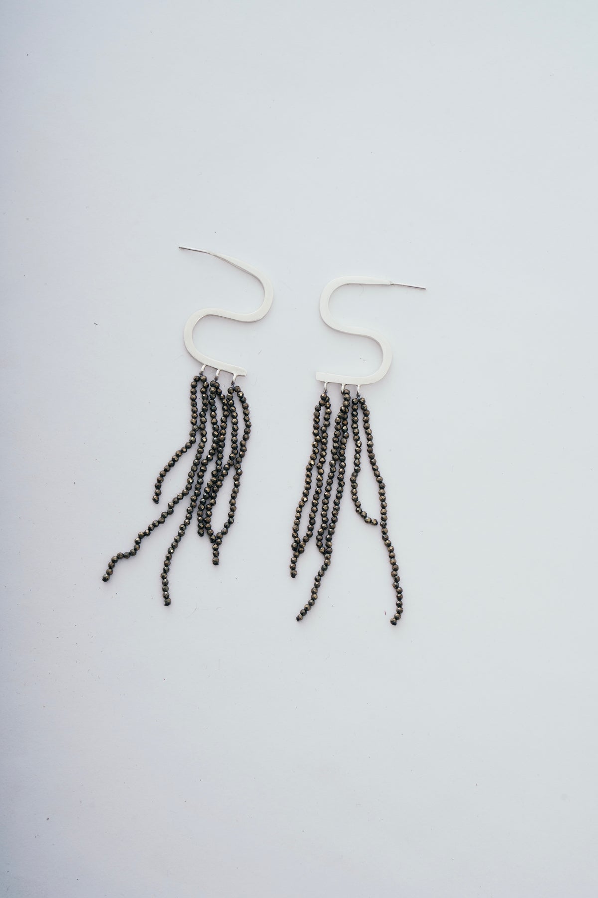 NUH vertical earrings